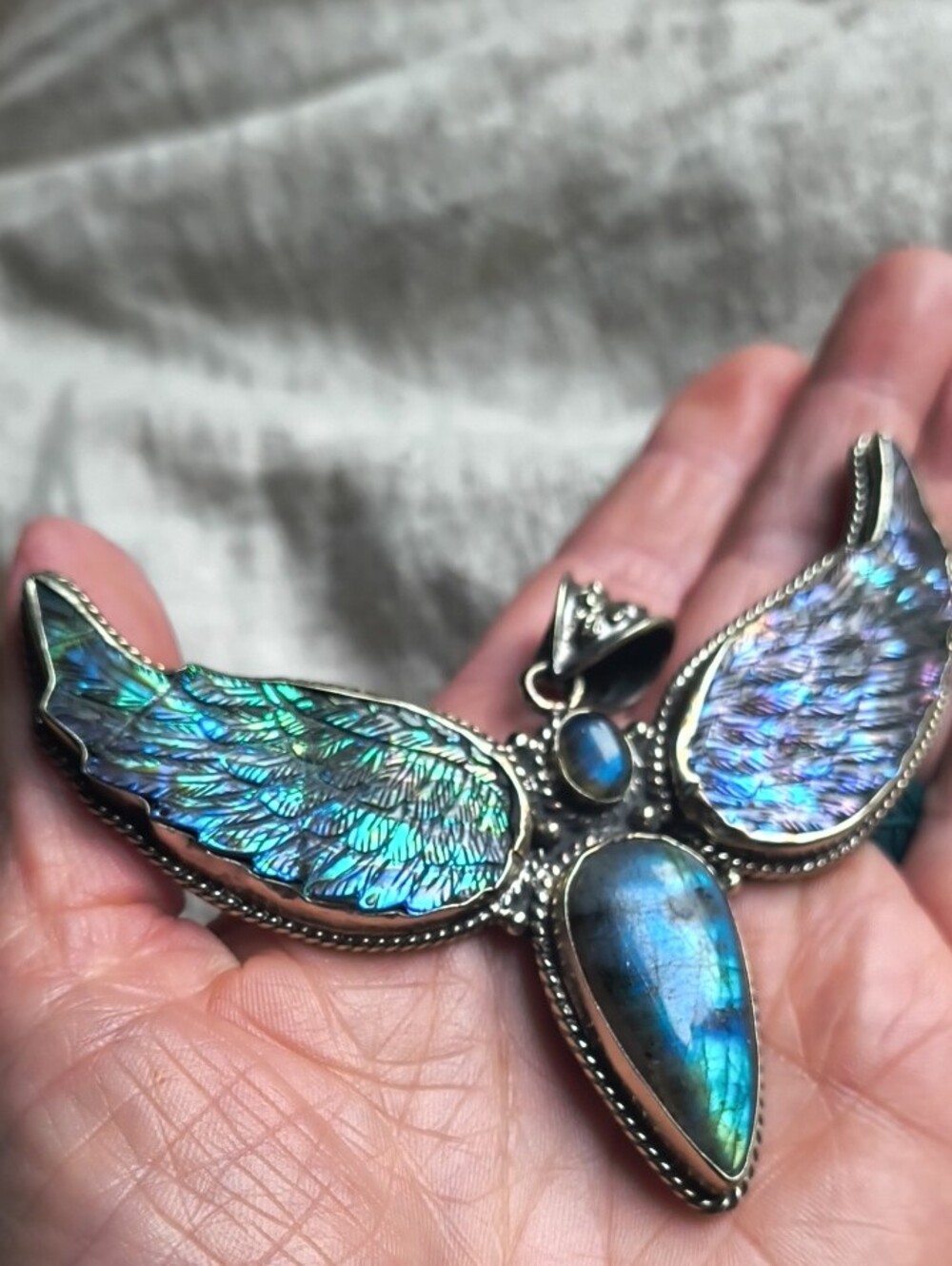 GORGEOUS Blue Labradorite And  Abalone  Angel Fairy Pendant Tibetan Silver - Picture 9 of 10